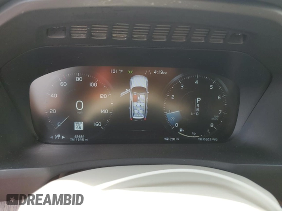 2021 Volvo XC90 Inscription with VIN YV4A22PL0M1746505, listed as a Copart auction lot 60168495 with 62,684 mi miles and Salvage title. Bid and sale history available at DreamBid. Image 9.