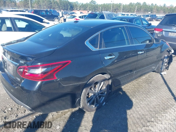 2018 Nissan Altima 2.5 SR with VIN 1N4AL3AP7JC273693, listed as a IAAI auction lot 40902166 with 130,648 mi miles. Bid and sale history available at carsss.com. Image 4.