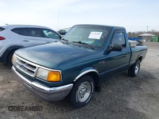 1997 Ford Ranger XLT z VIN 1FTCR10A6VUA47101, wystawiony jako IAAI lot #41743587 z przebiegiem 87 277 mil mil oraz . Historia ofert i sprzedaży dostępna na DreamBid. Obrazek 21.