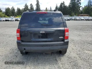 2014 Jeep Patriot High Altitude z VIN 1C4NJPFA3ED927621, wystawiony jako Copart lot #56901125 z przebiegiem 89 031 mil mil oraz Szkoda całkowita • Salvage title. Historia ofert i sprzedaży dostępna na DreamBid. Obrazek 6.