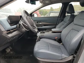 2023 Nissan ARIYA Platinum+ z VIN JN1DF0CD0PM700766, wystawiony jako Copart lot #60526874 z przebiegiem 9 078 mil mil oraz Szkoda całkowita • Salvage title. Historia ofert i sprzedaży dostępna na DreamBid. Obrazek 7.
