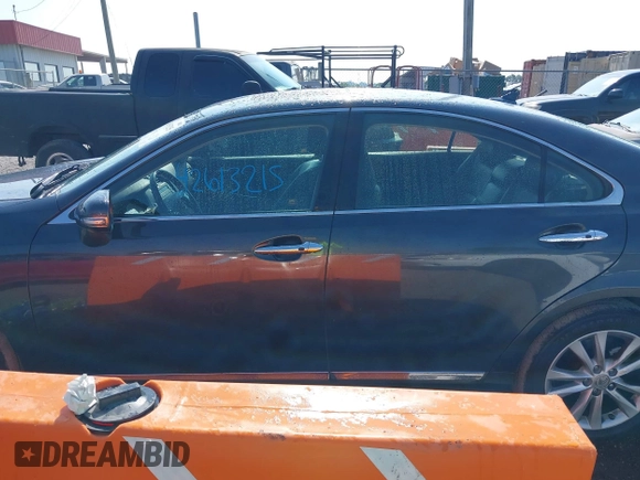 2011 Lexus ES 330 with VIN JTHBK1EG9B2471178, listed as a IAAI auction lot 42613215 with 255,208 mi miles and . Bid and sale history available at DreamBid. Image 14.
