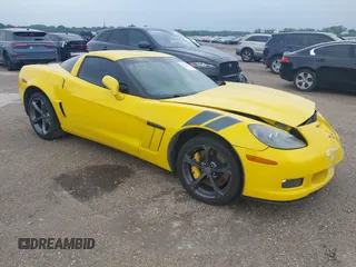 2012 Chevrolet Corvette Z16 Grand Sport 3LT z VIN 1G1YW2DW3C5101769, wystawiony jako IAAI lot #42222124 z przebiegiem 114 606 mil mil oraz . Historia ofert i sprzedaży dostępna na DreamBid. Obrazek 1.