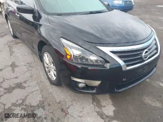 2015 Nissan Altima 2.5 with VIN 1N4AL3AP3FN322884, listed as a IAAI auction lot 41884854 with 274,298 mi miles. Bid and sale history available at carsss.com. Image 6.