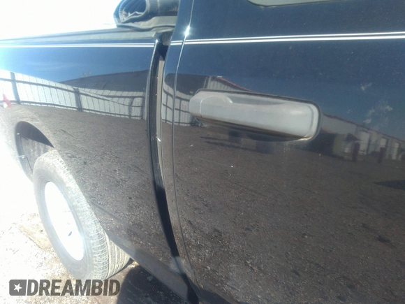 2018 Ram 1500 Express with VIN 1C6RR6FG0JS131656, listed as a IAAI auction lot 41640173 with 56,025 mi miles and . Bid and sale history available at DreamBid. Image 20.