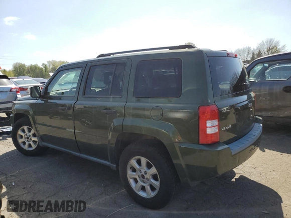 2008 Jeep Patriot Sport z VIN 1J8FF28W38D543935, wystawiony jako Copart lot #53519445 z przebiegiem 169 618 mil mil oraz Czysty tytuł • Clean title. Historia ofert i sprzedaży dostępna na DreamBid. Obrazek 2.