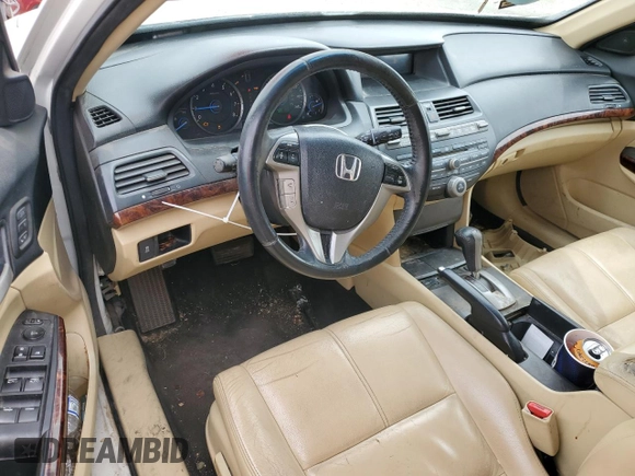 2010 Honda Crosstour EX-L z VIN 5J6TF1H54AL007108, wystawiony jako Copart lot #59009345 z przebiegiem 195 167 mil mil oraz Czysty tytuł • Clean title. Historia ofert i sprzedaży dostępna na DreamBid. Obrazek 8.