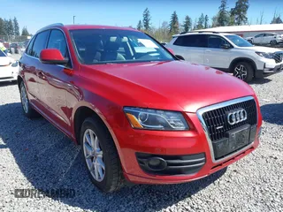 2010 Audi Q5 Premium Plus z VIN WA1LKAFP9AA096749, wystawiony jako IAAI lot #42058422 z przebiegiem 163 772 mil mil oraz . Historia ofert i sprzedaży dostępna na DreamBid. Obrazek 1.