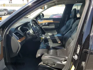 2017 Volvo XC90 Inscription with VIN YV4BC0PLXH1142729, listed as a Copart auction lot 51802015 with 212,551 mi miles and Clean Title. Bid and sale history available at carsss.com. Image 7.