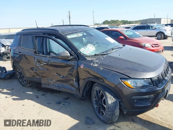 2019 Jeep Compass Trailhawk with VIN 3C4NJDDBXKT811171, listed as a IAAI auction lot 41786708 with 107,697 mi miles and . Bid and sale history available at carsss.com. Image 1.