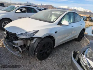2023 Tesla Model Y Long Range with VIN 7SAYGDEE7PA123090, listed as a Copart auction lot 50384155 with 21,425 mi miles and Salvage Title. Bid and sale history available at carsss.com. Image 1.