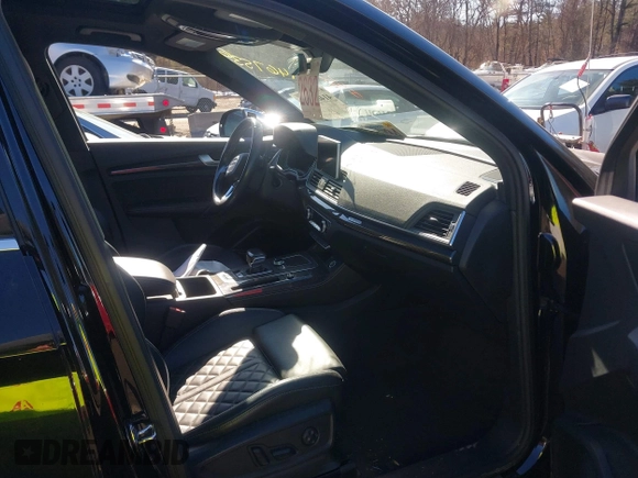 2018 Audi SQ5 Prestige with VIN WA1C4AFY1J2096760, listed as a IAAI auction lot 41467536 with 110,654 mi miles. Bid and sale history available at carsss.com. Image 5.