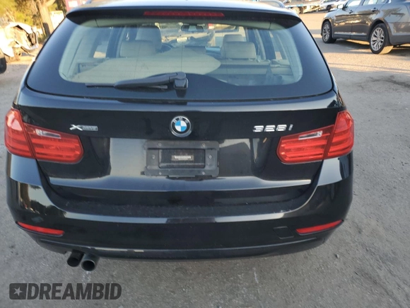 2015 BMW 3 Series 328i xDrive z VIN WBA3G7C58FK297859, wystawiony jako Copart lot #82345664 z przebiegiem 118 052 mil mil oraz Szkoda całkowita • Salvage title. Historia ofert i sprzedaży dostępna na DreamBid. Obrazek 6.