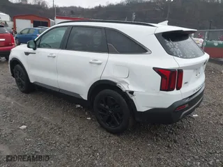 2021 Kia Sorento S with VIN 5XYRLDLC2MG037790, listed as a IAAI auction lot 41475407 with 48,689 mi miles. Bid and sale history available at carsss.com. Image 3.