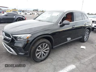 2025 Mercedes-Benz GLC with VIN W1NKM4GB1SF286963, listed as a IAAI auction lot 40970348 with 108 mi miles. Bid and sale history available at carsss.com. Image 2.