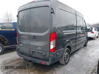 2016 Ford Transit Cargo z VIN 1FTYR2CG8GKB14176, wystawiony jako IAAI lot #41563806 z przebiegiem 93 177 mil mil oraz . Historia ofert i sprzedaży dostępna na DreamBid. Obrazek 4.