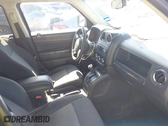 2016 Jeep Patriot Sport with VIN 1C4NJPBA7GD669757, listed as a IAAI auction lot 42515905 with 176,553 mi miles and . Bid and sale history available at DreamBid. Image 5.