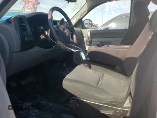 2011 Chevrolet Silverado 1500 Work Truck with VIN 1GCRKPE39BZ128975, listed as a Copart auction lot 76124704 with 180,814 mi miles and Salvage Title. Bid and sale history available at DreamBid. Image 7.