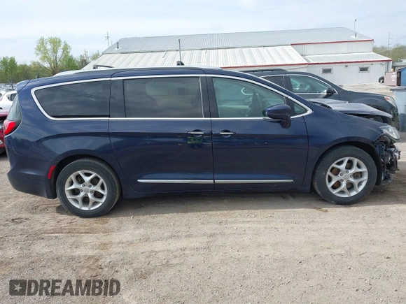 2018 Chrysler Pacifica Touring L Plus with VIN 2C4RC1EGXJR115464, listed as a IAAI auction lot 42013816 with 129,881 mi miles and . Bid and sale history available at DreamBid. Image 13.
