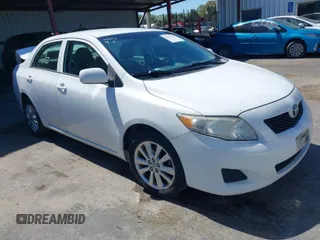 2010 Toyota Corolla z VIN 1NXBU4EE9AZ236130, wystawiony jako IAAI lot #41939861 z przebiegiem 153 922 mil mil oraz . Historia ofert i sprzedaży dostępna na DreamBid. Obrazek 1.