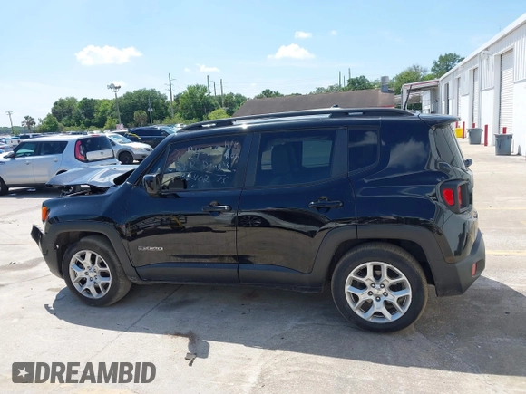 2018 Jeep Renegade Latitude with VIN ZACCJABB7JPH06179, listed as a IAAI auction lot 41900688 with 115,277 mi miles. Bid and sale history available at carsss.com. Image 14.