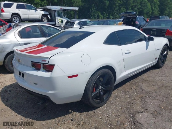 2011 Chevrolet Camaro 2SS with VIN 2G1FT1EW8B9132770, listed as a IAAI auction lot 40004718 with 75,920 mi miles. Bid and sale history available at carsss.com. Image 4.