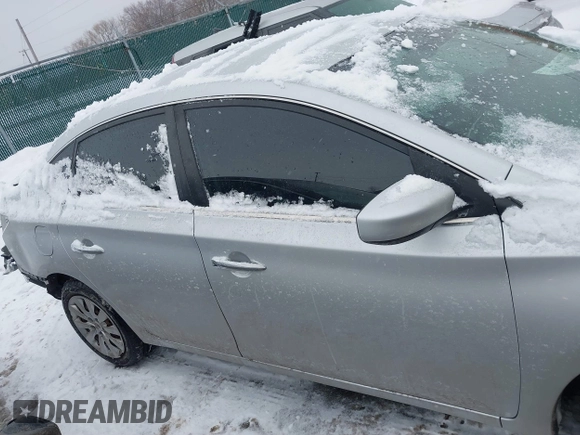 2013 Nissan Sentra SV with VIN 1N4AB7APXDN901698, listed as a IAAI auction lot 41622483 with 156,124 mi miles and . Bid and sale history available at DreamBid. Image 13.