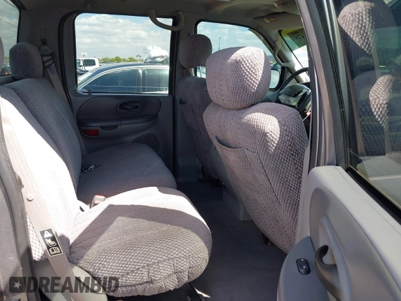 2002 Ford F-150 XLT with VIN 1FTRW07L22KB41794, listed as a IAAI auction lot 42072478 with 116,252 mi miles and . Bid and sale history available at DreamBid. Image 8.