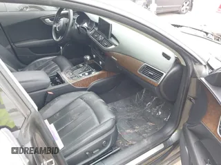 2013 Audi A7 3.0 Prestige with VIN WAU2GAFCXDN048929, listed as a IAAI auction lot 40067199 with 1 mi miles. Bid and sale history available at carsss.com. Image 5.