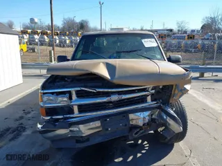 1998 Chevrolet C/K 1500 with VIN 2GCEK19R5W1215247, listed as a IAAI auction lot 41452074 with 401,635 mi miles. Bid and sale history available at carsss.com. Image 12.