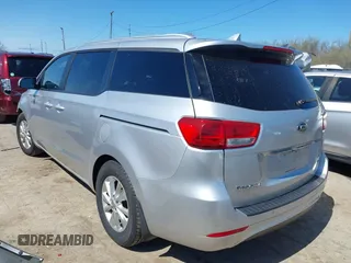2016 Kia Sedona LX with VIN KNDMB5C12G6157582, listed as a IAAI auction lot 41932306 with 106,061 mi miles. Bid and sale history available at carsss.com. Image 3.