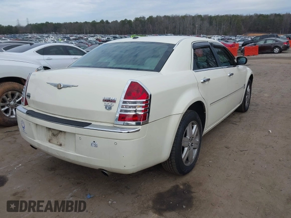 2006 Chrysler 300 C with VIN 2C3LK63H26H140295, listed as a IAAI auction lot 41474372 with 150,070 mi miles. Bid and sale history available at carsss.com. Image 4.