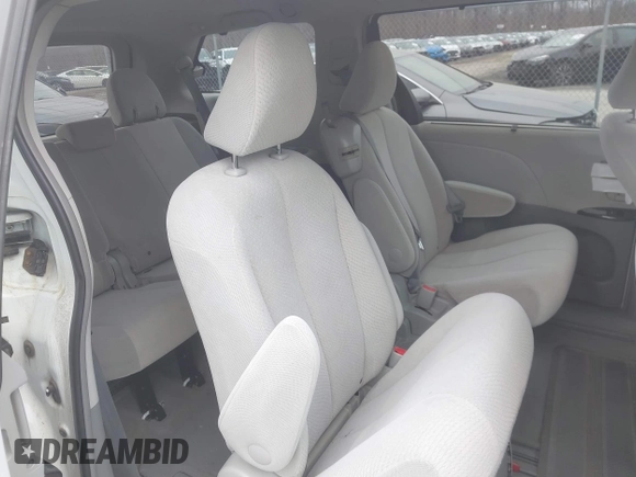 2012 Toyota Sienna LE AAS with VIN 5TDKK3DC0CS232950, listed as a IAAI auction lot 41988953 with 315,165 mi miles. Bid and sale history available at carsss.com. Image 8.