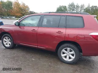 2010 Toyota Highlander SE with VIN 5TDJK3EH6AS034652, listed as a IAAI auction lot 40511681 with 114,219 mi miles. Bid and sale history available at carsss.com. Image 14.