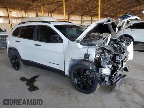 2017 Jeep Cherokee Altitude with VIN 1C4PJLAB3HW661754, listed as a Copart auction lot 64580105 with 62,427 mi miles and Salvage title. Bid and sale history available at DreamBid. Image 4.