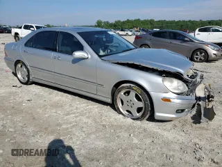 2002 Mercedes-Benz S 430 z VIN WDBNG70J02A289508, wystawiony jako Copart lot #56214015 z przebiegiem 124 719 mil mil oraz Szkody całkowita. Historia ofert i sprzedaży dostępna na DreamBid. Obrazek 4.