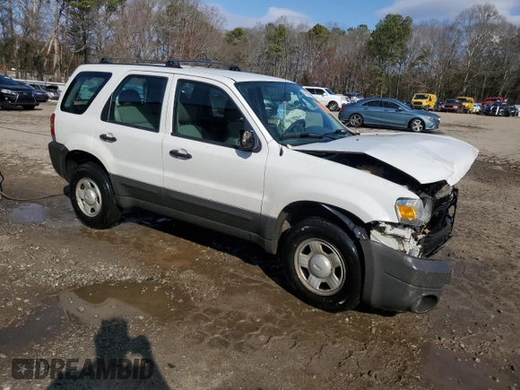2006 Ford Escape XLS with VIN 1FMYU02Z46KB46719, listed as a Copart auction lot 44072045 with 0 mi miles and Salvage Title. Bid and sale history available at carsss.com. Image 4.