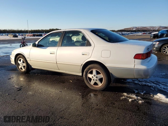 2001 Toyota Camry CE with VIN JT2BG22K310571331, listed as a Copart auction lot 44842295 with 132,839 mi miles and Clean Title. Bid and sale history available at carsss.com. Image 2.