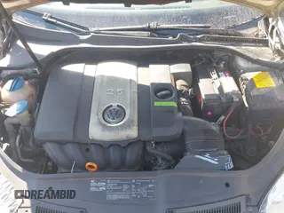 2005 Volkswagen Jetta 2.5L с VIN 3VWDF71K85M645201, выставлен на аукционе IAAI как лот 41913644 с пробегом 256 822 миль миль и . История ставок и продаж доступна на DreamBid. Изображение 10.