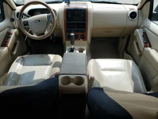 2006 Ford Explorer Eddie Bauer z VIN 1FMEU64E76UA13490, wystawiony jako Copart lot #53865245 z przebiegiem 166 223 mil mil oraz Szkoda całkowita • Salvage title. Historia ofert i sprzedaży dostępna na DreamBid. Obrazek 8.