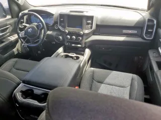2020 Ram 1500 Big Horn с VIN 1C6RREFT2LN371851, выставлен на аукционе Copart как лот 56114675 с пробегом Не указан миль и Списание • Salvage title. История ставок и продаж доступна на DreamBid. Изображение 8.
