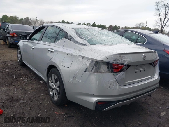 2020 Nissan Altima 2.5 S with VIN 1N4BL4BV6LC247547, listed as a IAAI auction lot 41989098 with 43,879 mi miles. Bid and sale history available at carsss.com. Image 3.