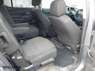 2018 Chevrolet Traverse LT Cloth with VIN 1GNERGKW6JJ224916, listed as a IAAI auction lot 41627315 with 180,639 mi miles. Bid and sale history available at carsss.com. Image 8.