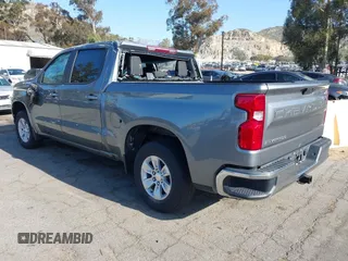 2020 Chevrolet Silverado 1500 LT with VIN 3GCPWCEKXLG437724, listed as a IAAI auction lot 41966035 with 40,024 mi miles. Bid and sale history available at carsss.com. Image 3.