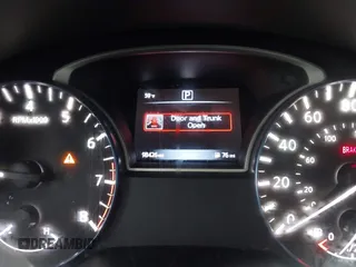 2017 Nissan Altima SV z VIN 1N4AL3AP7HC218462, wystawiony jako IAAI lot #42189510 z przebiegiem 98 426 mil mil oraz . Historia ofert i sprzedaży dostępna na DreamBid. Obrazek 16.
