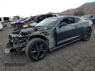 2022 Chevrolet Camaro 2LT with VIN 1G1FD1RS2N0132220, listed as a Copart auction lot 81094014 with 30,464 mi miles and Salvage Title. Bid and sale history available at carsss.com. Image 1.