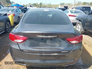 2015 Chrysler 200 S with VIN 1C3CCCDG5FN644378, listed as a IAAI auction lot 41918218 with 138,252 mi miles and . Bid and sale history available at carsss.com. Image 16.