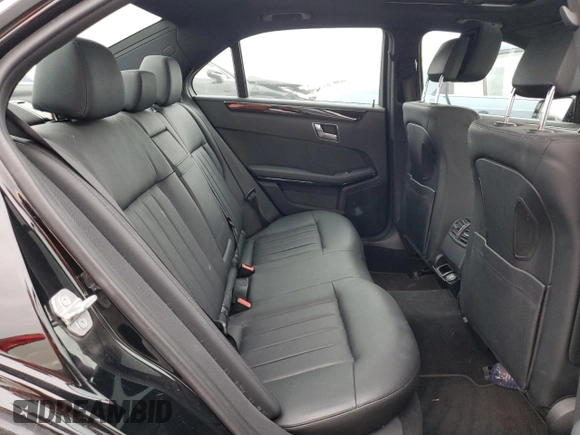 2010 Mercedes-Benz E-Class E 550 Luxury with VIN WDDHF9AB8AA233258, listed as a Copart auction lot 45865695 with 108,748 mi miles and Salvage Title. Bid and sale history available at carsss.com. Image 10.