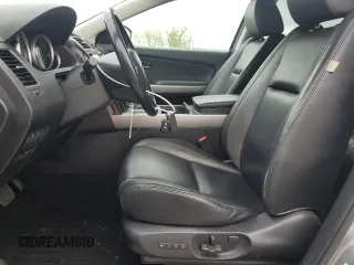 2010 Mazda CX-9 Grand Touring z VIN JM3TB3MA5A0219220, wystawiony jako Copart lot #56829425 z przebiegiem 196 016 mil mil oraz Szkoda całkowita • Salvage title. Historia ofert i sprzedaży dostępna na DreamBid. Obrazek 7.