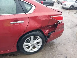 2013 Nissan Altima 2.5 S with VIN 1N4AL3AP3DC258631, listed as a IAAI auction lot 41420646 with 99,035 mi miles. Bid and sale history available at carsss.com. Image 6.